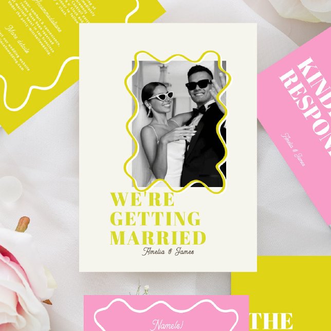 modern Bold Wavy funky Chartreuse & pink Wedding Einladung (Von Creator hochgeladen)