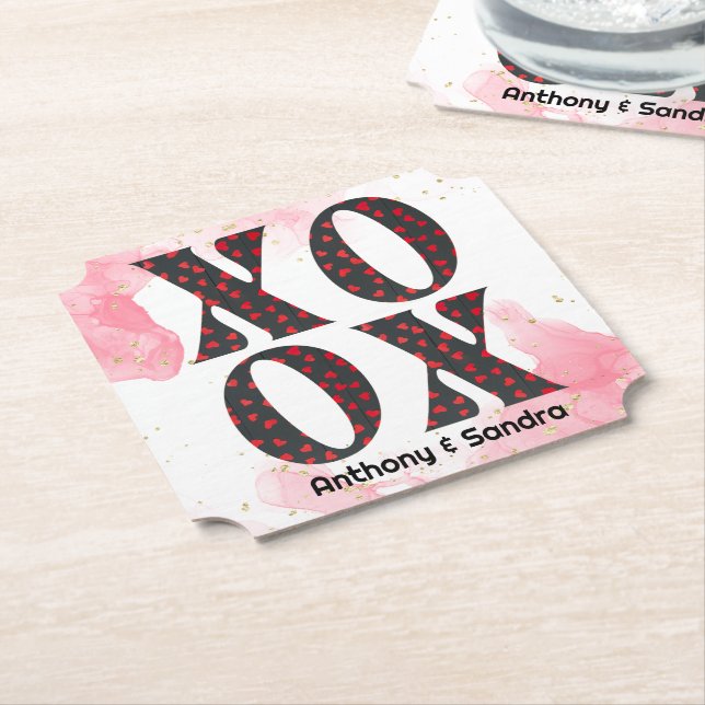 Modern Bold XOXO Happy Valentines Day Untersetzer (angewinkelt)