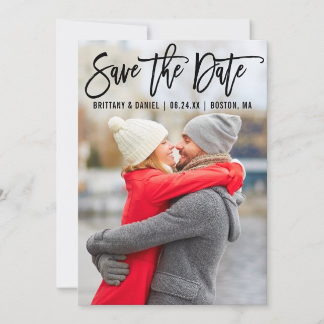 Modern Brush Script Couple Foto B Save the Date (Vorderseite)