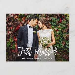 Modern Brush Script Foto Nur verheiratet Postkarte