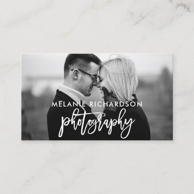 Modern Brush Script Fotografie Foto BW Visitenkarte (Vorderseite)