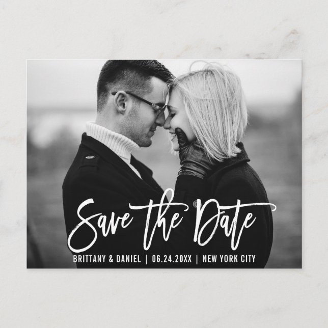 Modern Brush Script Trendy Save the Date Foto Postkarte (Vorderseite)