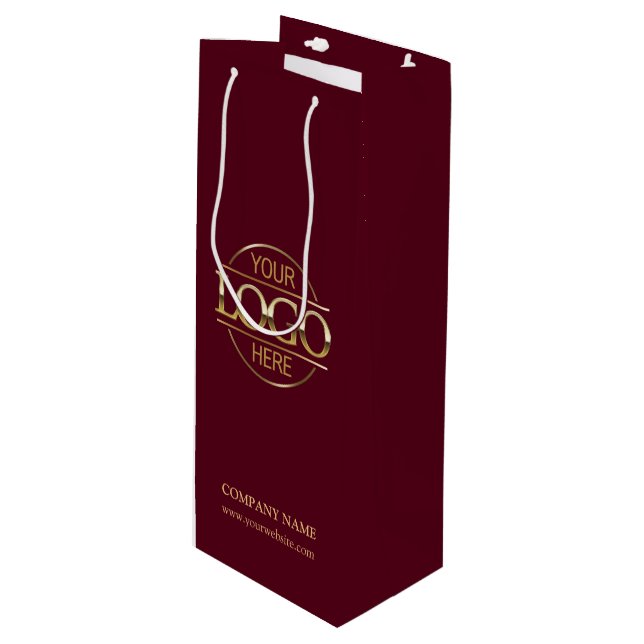 Modern Burgund Corporate Company Business Logo Geschenktüte Für Weinflaschen (Vorderseite Schrägansicht)