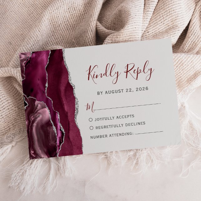 Modern Burgundy Silver Agate Pale Gray Wedding RSVP Karte (Von Creator hochgeladen)