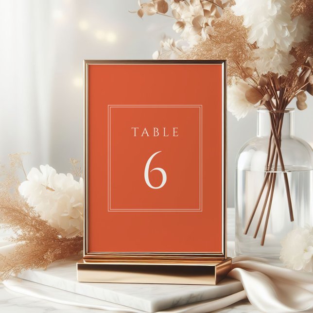 Modern Burnt Orange Wedding Tischnummer Sign (Von Creator hochgeladen)