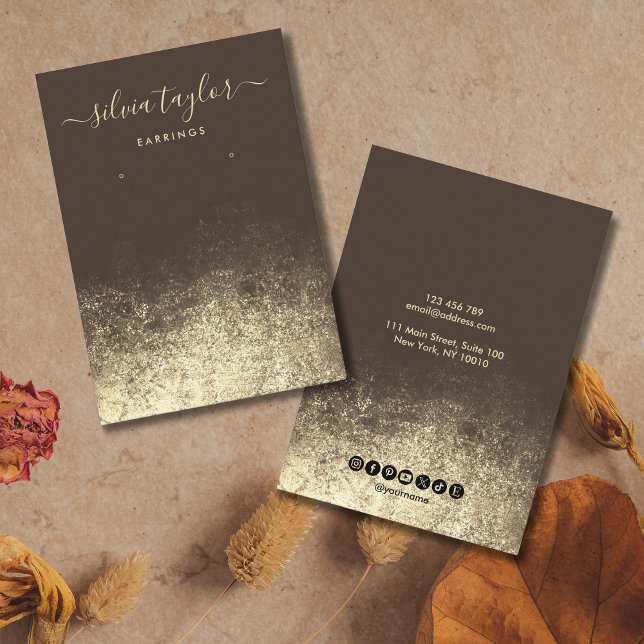 Modern Calligraphy Gold Brown Earring Visitenkarte (Von Creator hochgeladen)