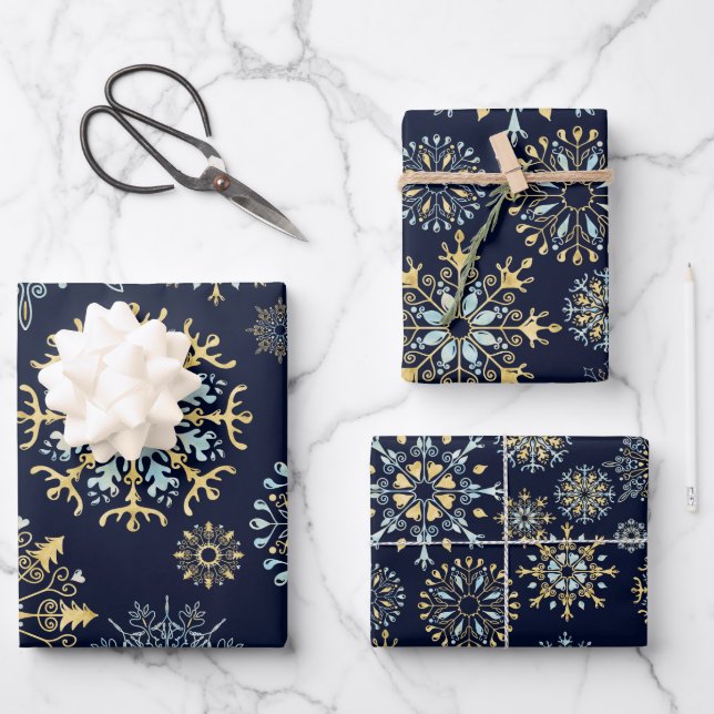 Modern Christmas Gold Blue Aquarell Snowflake W Geschenkpapier Set (Vorderseite)
