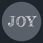 Modern Christmas Holiday Joy Dark Blue Runder Aufkleber<br><div class="desc">Moderner Weihnachtsaufkleber mit dem Text JOY in weißer,  eleganter Schrift Typografie auf dunkelblauem Hintergrund. Exklusiv für Sie entworfen von Happy Dolphin Studio. Wenn Sie Hilfe oder passende Produkte benötigen,  kontaktieren Sie uns bitte über unseren Shop Chat!</div>