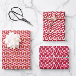 Modern Christmas Wavy Geometric Stripe in Bold Red Geschenkpapier Set