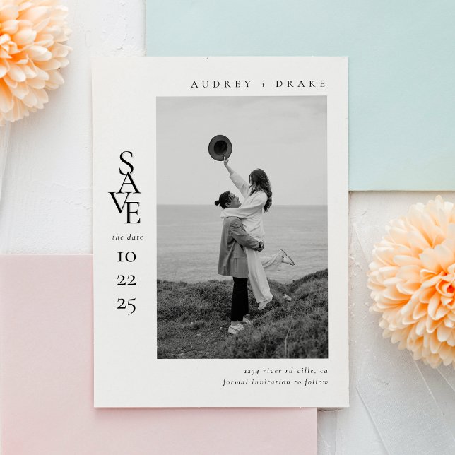 Modern Clean Black and White Photo Wedding Save The Date (Von Creator hochgeladen)