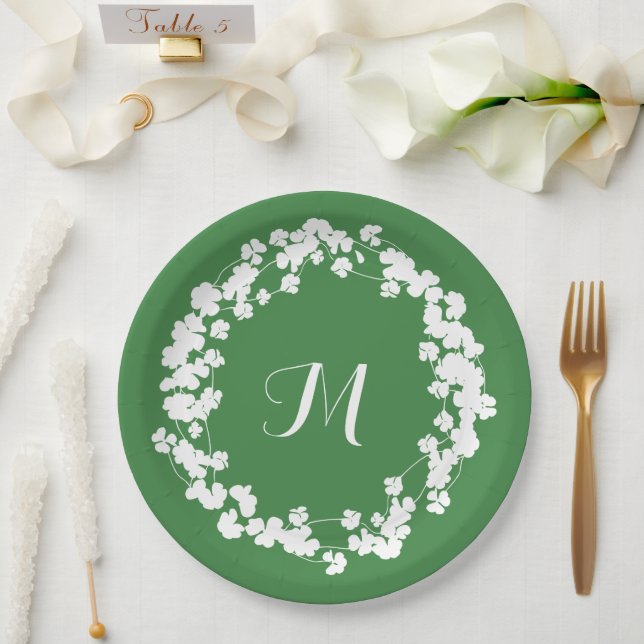 Modern Clover Blätter Wreath St Patricks Monogram Pappteller (Hochzeit)