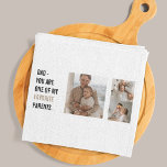 Modern Collage Foto & Happy Vathers Day Gift Geschirrtuch<br><div class="desc">Der Vatertag ist ein besondere Anlass,  der gefeiert wird,  um Väter und Vaterfiguren für ihren Beitrag zu ihrer Familie und Gesellschaft zu ehren. Die Wahl des perfekten Geschenks für den Vatertag kann eine herausfordernde Aufgabe sein,  aber ein nachdenkliches und herzliches Geschenk kann einen bleibenden Eindruck hinterlassen.</div>