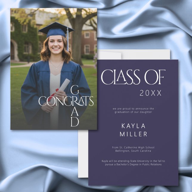 Modern Congrats Grad Graduation Photo Announcement (Von Creator hochgeladen)