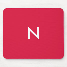Modern Crimson Red Minimalistisch Monogram Initial Mousepad