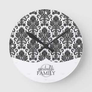 Modern Damask Black and White Family Personalized Runde Wanduhr