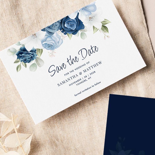 Modern Dusty Blue Floral Save the Date Mitteilungskarte (Dusty Blue Floral Wedding Save the Date Announcement)