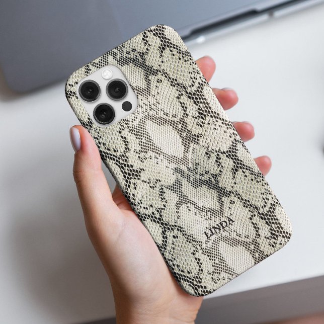 Modern elegant, Beige Schlange Skin Motif Case-Mate iPhone Hülle (The elegant design is in a chic and trendy color of beige and has a snake motif on custom phone case)