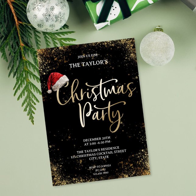 Modern Elegant Glitter Santa Claus Christmas Party Einladung (Modern Elegant Glitter Christmas Tree Party Invitation with gold writing and santa's cap)