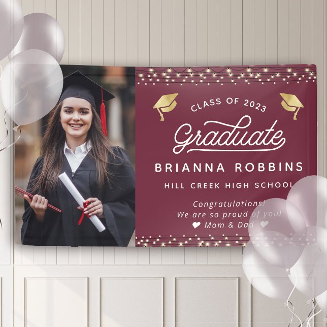 Modern Elegantes Script Gold Abschluss Foto Maroon Banner (Von Creator hochgeladen)