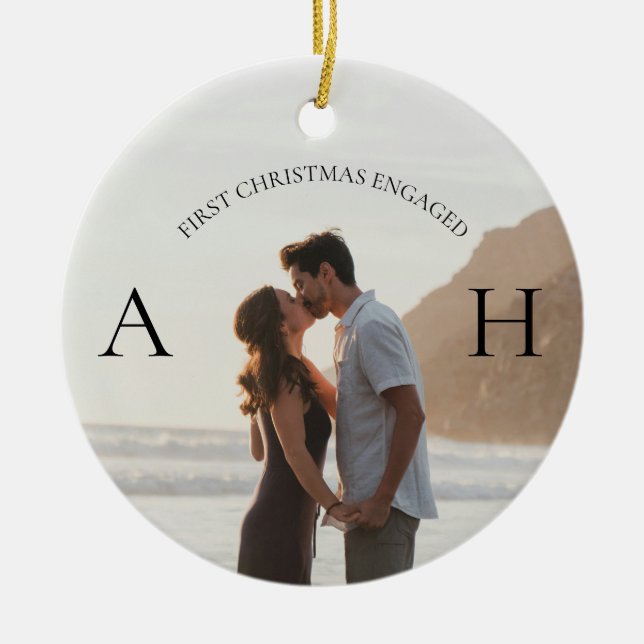 Modern Engagement 2 Photo First Christmas Engaged Keramik Ornament (Vorne)