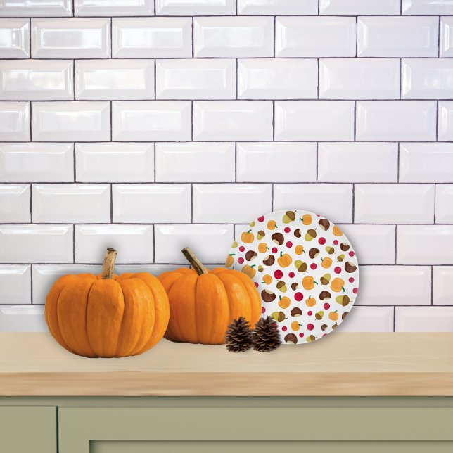 Modern Fall Pumpkin Berries Acorns Schneidebrett (Von Creator hochgeladen)