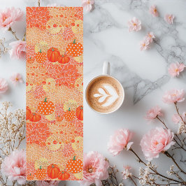 Modern Fall Pumpkins Orange Floral.Meditation Yogamatte
