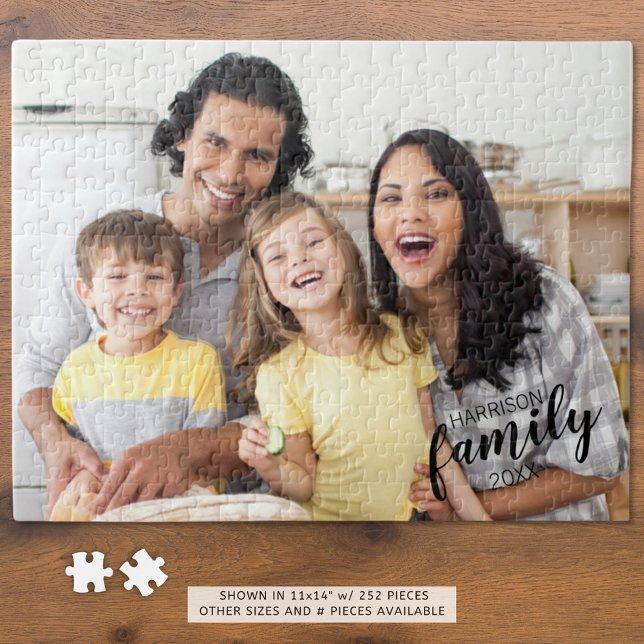 Modern Family Foto Schwarzer Skriptname und Datum Puzzle (Von Creator hochgeladen)