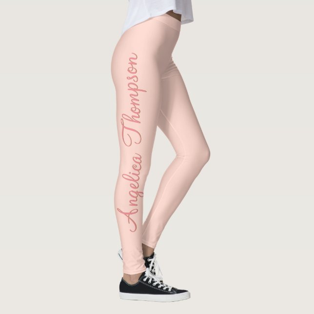 Modern Feminine Solid Soft Pink Script Custom Name Leggings (Rechts)