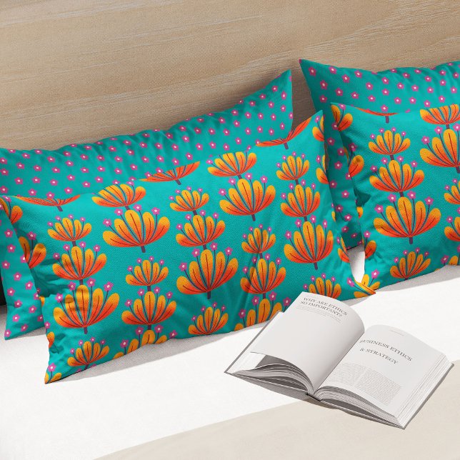 Modern Floral Pattern in Turquoise and Orange Kissenbezug (Von Creator hochgeladen)