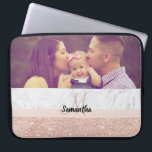 Modern foto white marble rose gold glitter name laptopschutzhülle<br><div class="desc">Modern Foto von White Marble Rose Gold Glitter Name. You can personalize it by adding your name or monogram</div>