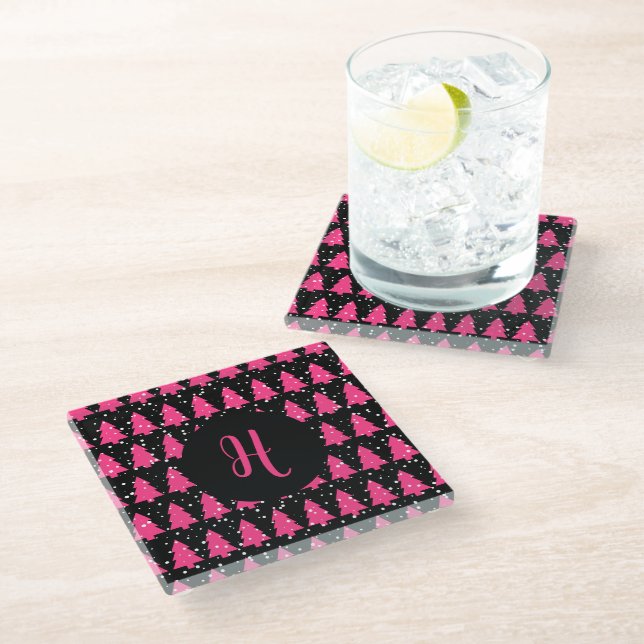Modern Fuchsia & Black Christmas Tree Monogram Gla Glasuntersetzer (Schrägansicht)