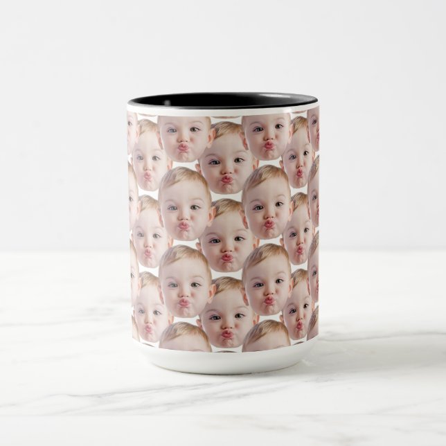 Modern Funny Face Baby Weihnachtsgeschenk minimal Tasse (Zentrum)