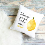 Modern Funny Lemon Yellow Zitat Kissen<br><div class="desc">Modern Funny Lemon Yellow Zitat</div>
