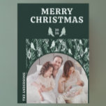 Modern Geometric Evergreen Bird Feiertagskarte<br><div class="desc">Ein illustriertes,  immergrünes Design mit Ornamenten und Wintervögeln sorgt für eine moderne und geometrische Weihnachtskarte. Ihr eigenes Foto kann hinzugefügt werden.</div>