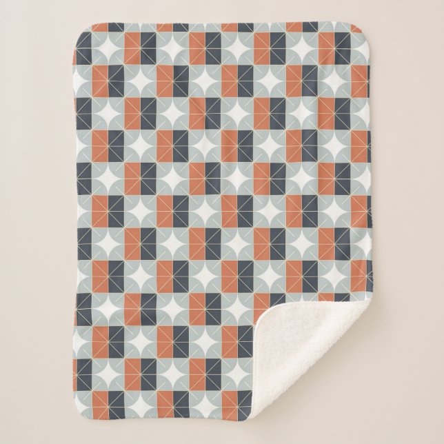 Modern Geometric Pattern in Terracotta, Navy Sherpadecke (Vorderseite)