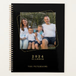 Modern gestalten Sie Ihr eigenes Foto Planer<br><div class="desc">Beginnen Sie Ihr neues Jahr mit diesem modernen Foto-Design. Fügen Sie Ihr Foto,  Ihren Namen und das Jahr hinzu,  und es gehört Ihnen für die Aufnahme.</div>