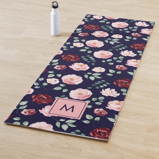 Modern Girly Stylish Monogrammed Floral Pattern Yogamatte (Beispiel)
