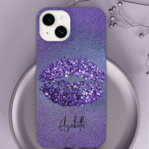 Modern Glam Lila Glittery Kiss Lipstick Impressum iPhone 14 Hülle