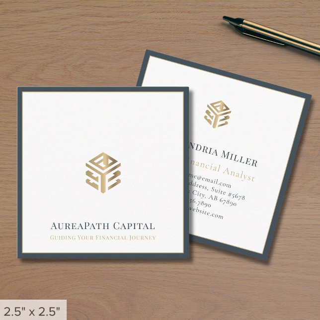 Modern Gold Geometric Logo Quadratische Visitenkarte (Von Creator hochgeladen)
