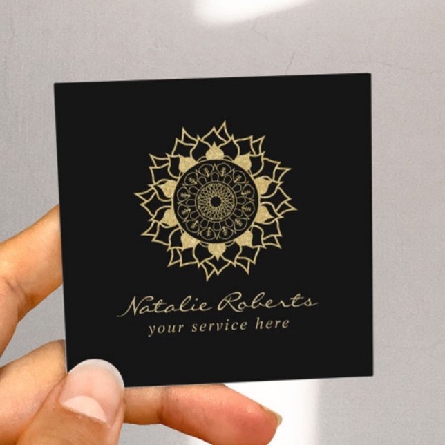 Modern Gold Mandala Blume Logo elegant Schwarz Quadratische Visitenkarte (Von Creator hochgeladen)