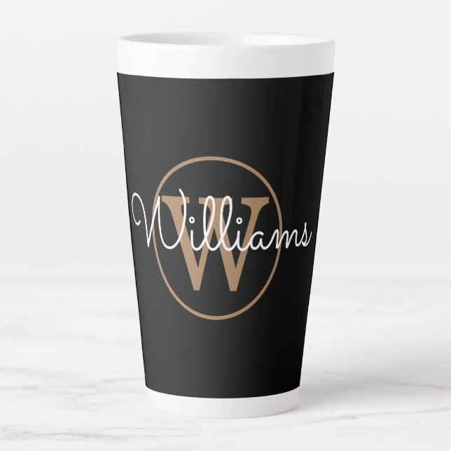 Modern Gold Monogram Script Black Milchtasse (Vorderseite)