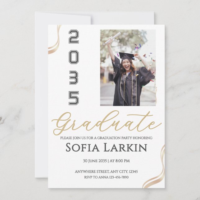 Modern Gold Script Photo Graduation Party  Einladung (Vorderseite)