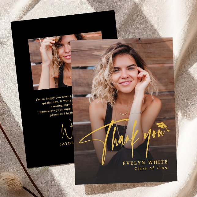 Modern Grad Cap Script Simple Photo Graduation Dankeskarte (Modern Grad Cap Script Simple Photo Graduation Thank You Card)