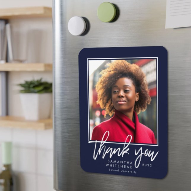 Modern Graduate 2022 Foto Navy Blue Vielen Dank Magnet (Von Creator hochgeladen)
