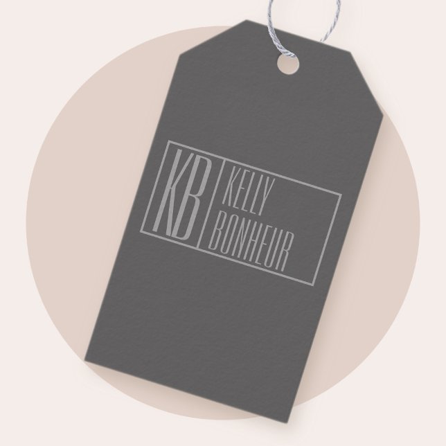 Modern, grau auf dunkelgrau, Initials & Name Logo Geschenkanhänger (Von Creator hochgeladen)