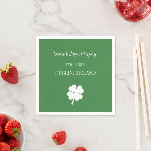 Modern Green Irish Vierblättriges Kleeblatt Weddin Serviette (Beispiel)