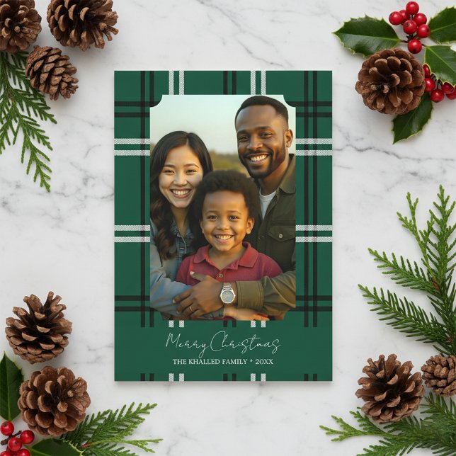 Modern Green Plaid Family Photo Holiday Greeting Karte (Von Creator hochgeladen)