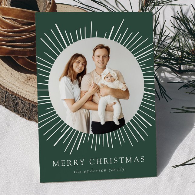 Modern Green Sunburst Frohe Weihnachten 2 Foto (Von Creator hochgeladen)