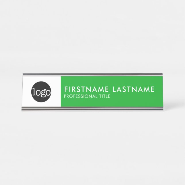 Modern Grün und Weiß - Logo, Name, Titel hinzufüge Schreibtischnamensplakette (Vorderseite )