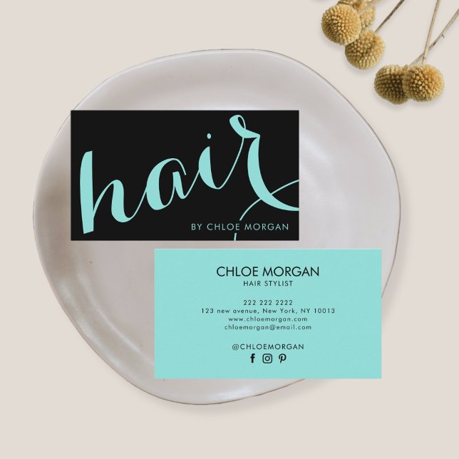 Modern hair stylist script black and blue visitenkarte (Von Creator hochgeladen)